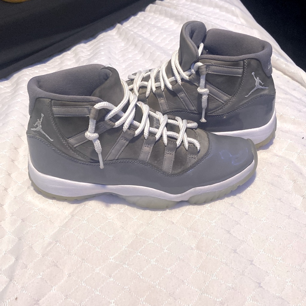 Jordan 11 Cool Greys Size 9